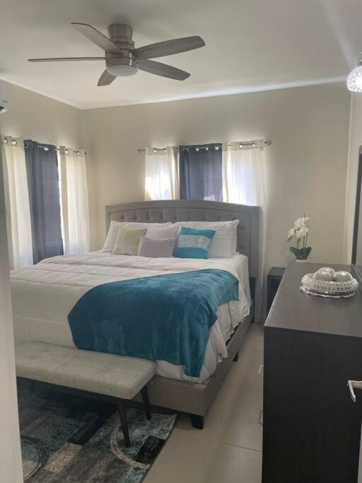 Natty'S Cozy Beach House In Hanover Jamaica Lucea Luaran gambar