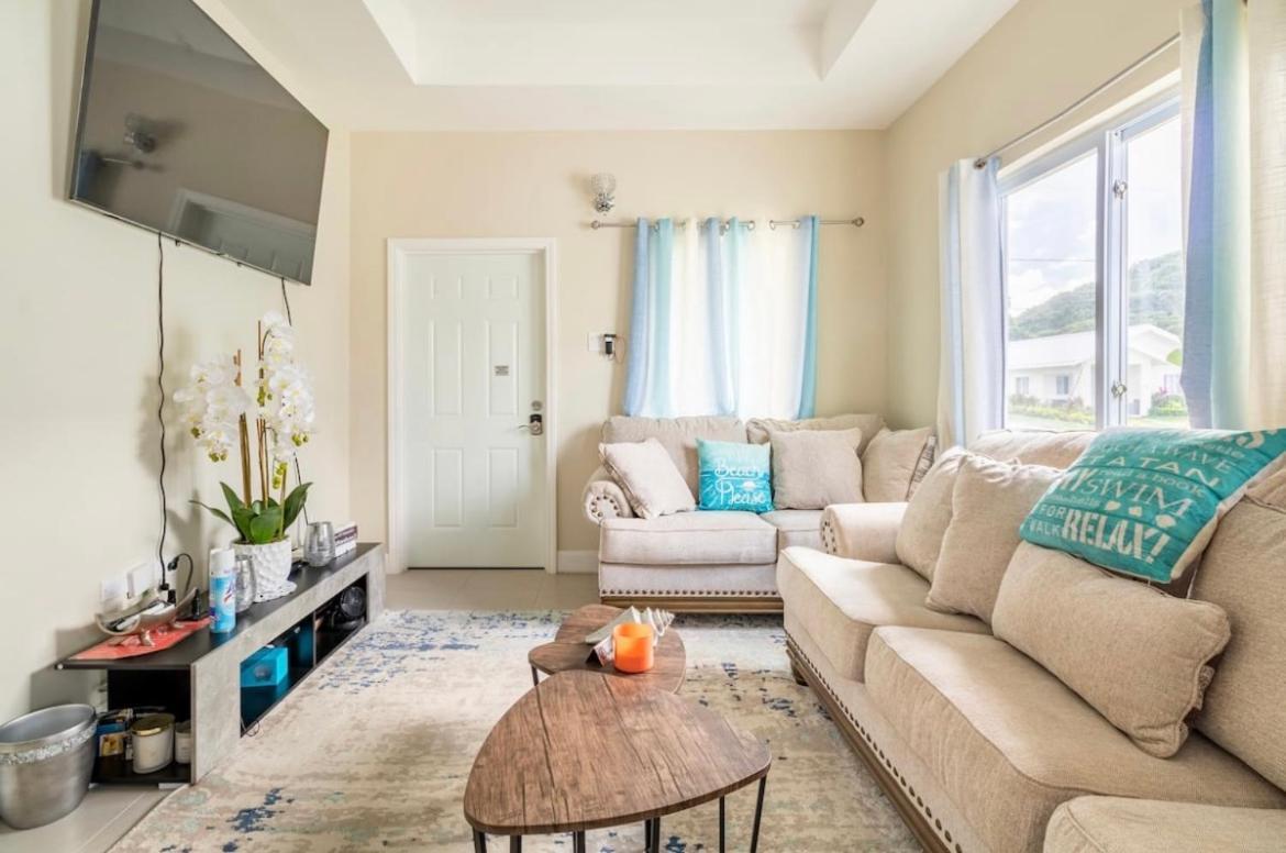 Natty'S Cozy Beach House In Hanover Jamaica Lucea Luaran gambar